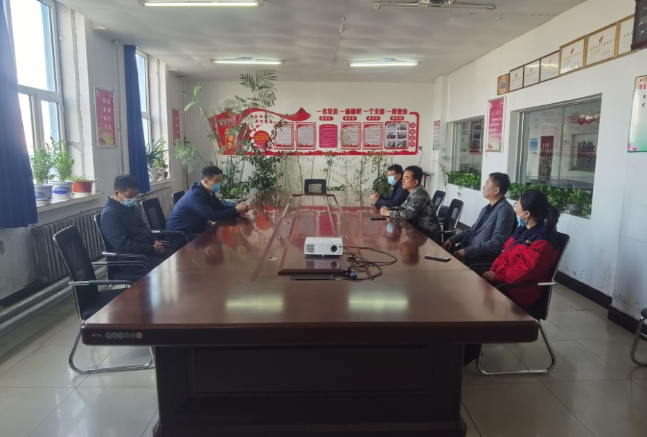 BAIBO.com百博体育(中国大陆)科技公司副市长带领经开区领导莅临BAIBO.com百博体育(中国大陆)科技公司制药